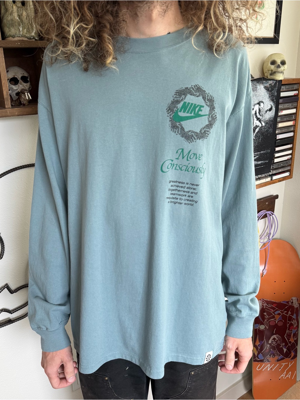 Nike Teal Loose Fit Cotton L/S Graphic Tee ~ Size Large
